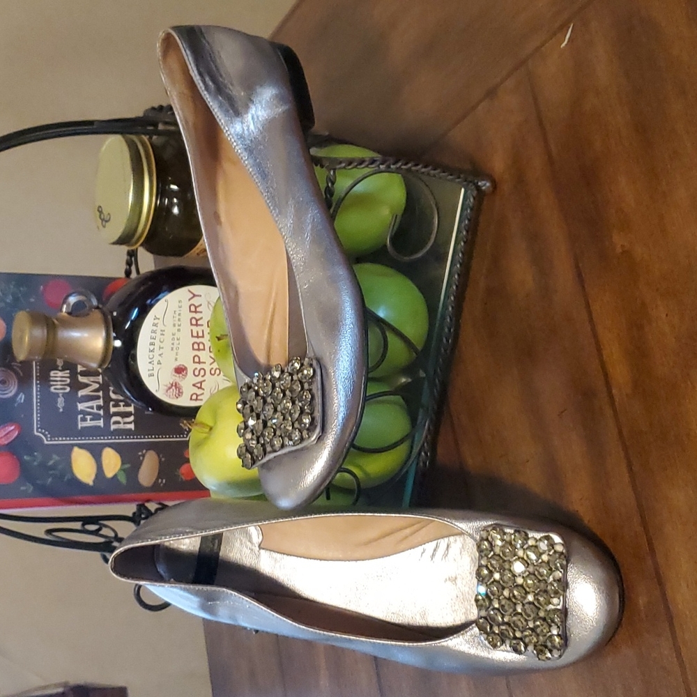 Kate Spade Pewter flats 9 1/2 B